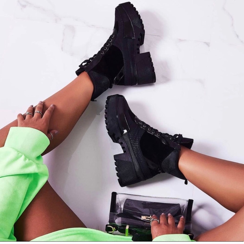 Combat boots